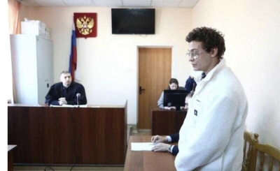 Актеру Никите Кологривому не продлили срок содержания в спецприемнике за незначительные акты хулиганства - он останется там на 7 суток